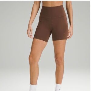 Lululemon Wunder Train 6” Shorts with Pockets